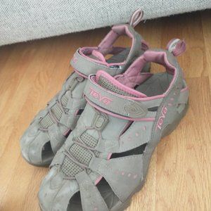 Teva women's hiking sandal
